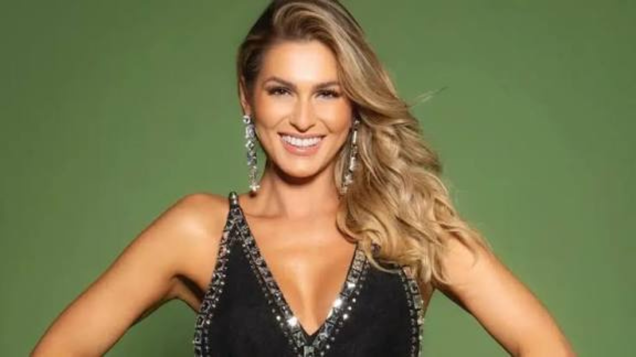 Lívia Andrade e Nicole Bahls nos bastidores da Globo